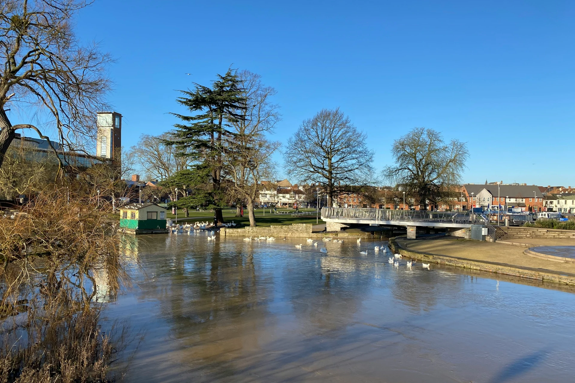 An image of Stratford canal.